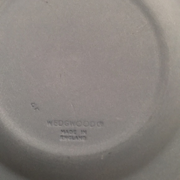 Wedgwood 'Three Graces' Jasperware Round Tray - Picture 3 of 4